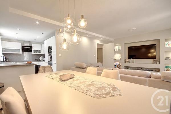 Appartement à vendre  3 pièces - 77,72 m 2   ERSTEIN  - 67