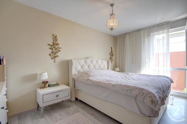 Appartement à vendre  3 pièces - 77,72 m 2   ERSTEIN  - 67