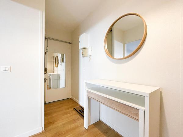 Appartement · Location Paris (75011) 3 pièces · 66m²