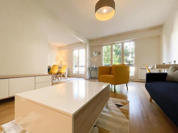 Appartement · Location Paris (75011) 3 pièces · 66m²