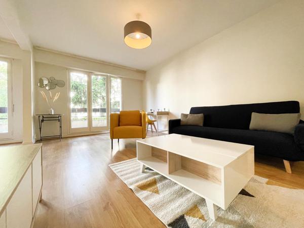 Appartement · Location Paris (75011) 3 pièces · 66m²
