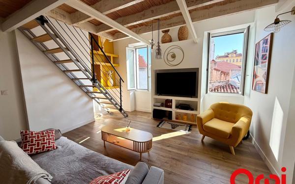 Appartement à vendre    3 pièces • 62,06 m2 Marseille 7