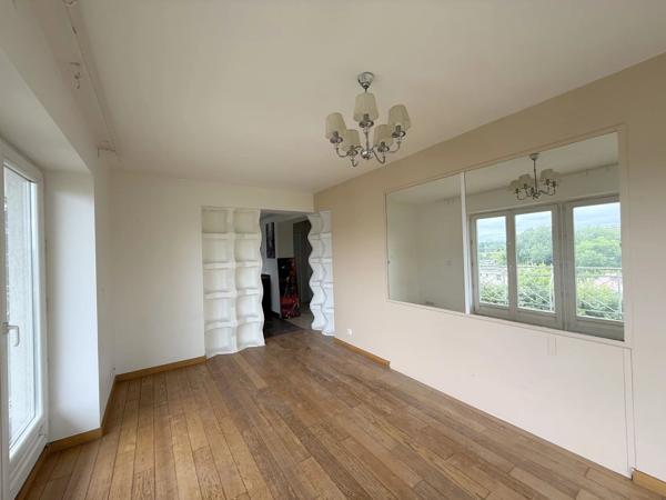 Vente                                                      Immeuble
                        
                                                            à Épinay-sur-Orge