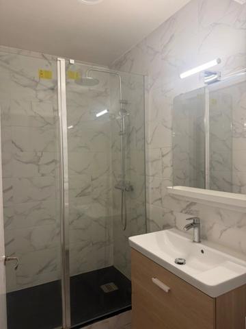 Location                                                      Appartement
                        
                     4 pièces                      68 m2                     à Pessac