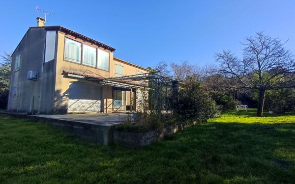 Maison à vendre    5 pièces • 138 m2 Nîmes
