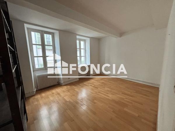 Location Appartement 3 pièces 70.6 m² - 10 RUE BARNIER Clermont Ferrand 63000