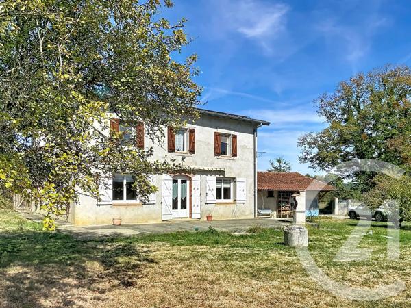 Maison à vendre  6 pièces - 164 m 2   HIS  - 31