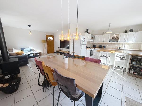 Vaison-la-Romaine (84110) Vaison-la-Romaine - Villa et maison d'amis sur terrain paysagé de 902 m² avec vue sur le Mont Ventoux, piscine