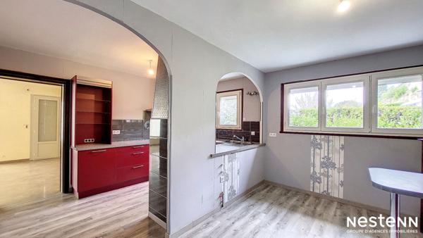 A Vendre en viager libre d'occupant Maison de 260 m² avec garages, piscine et jardin à Valence-sur-Baïse