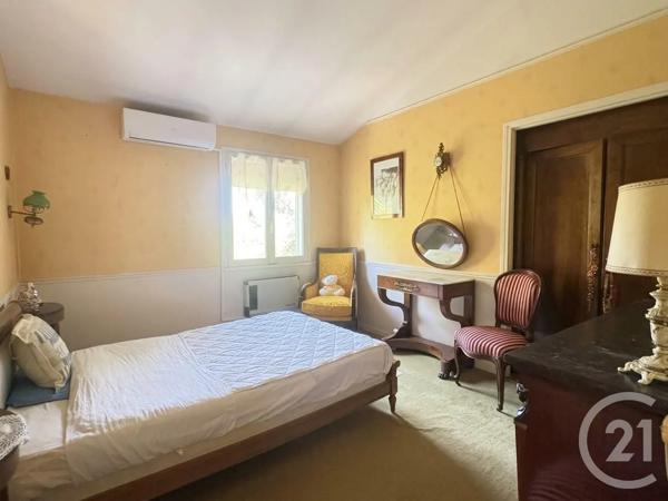 Maison à vendre  4 pièces - 128 m 2   ST CYPRIEN  - 66