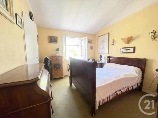 Maison à vendre  4 pièces - 128 m 2   ST CYPRIEN  - 66