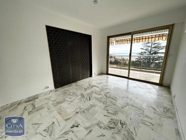 Appartement à louer 3 pièces 86.03m²