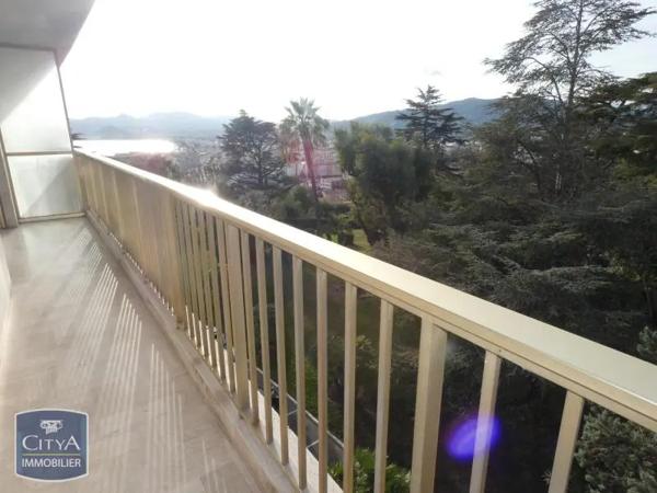 Appartement à louer 3 pièces 86.03m²