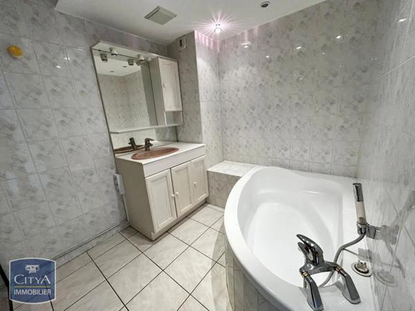 Appartement à louer 3 pièces 86.03m²