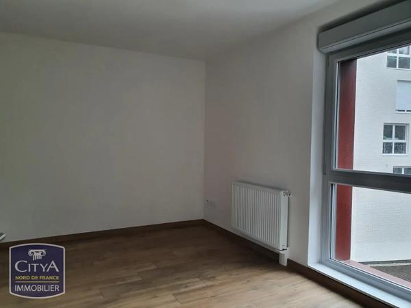 Appartement à louer 2 pièces 42.82m² Valenciennes (59300)