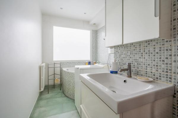 Appartement 3 pièces - 59 m² Exclusivité efficity