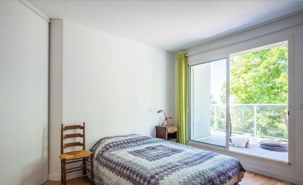 Maison contemporaine d’architecte – 284 m² – Jardin arboré et dépendances