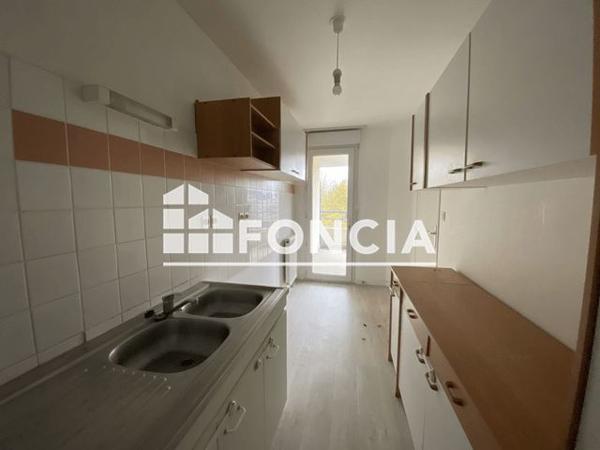 Location Appartement 4 pièces 97.55 m² - RESIDENCE RUE DE LA PLAINE - 63 RUE DE LA PLAINE Poitiers 86000