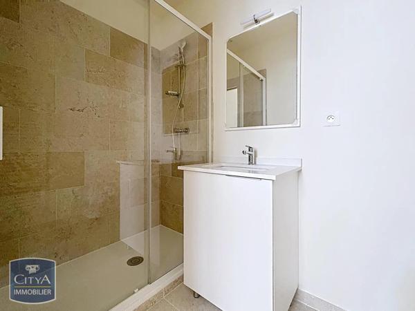 Appartement à louer 2 pièces 38.21m² Nîmes (30000)