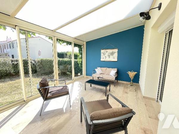 Maison de ville à vendre, située à PREFAILLES, à 500m du centre et à 750m de la grande plage.