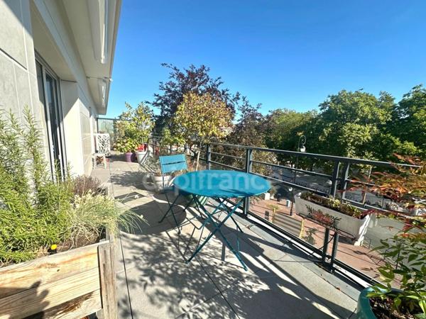 Appartement 4 pièces dernier étage avec terrasse de 52 m2 SAINT MAUR DES FOSSES (94)
