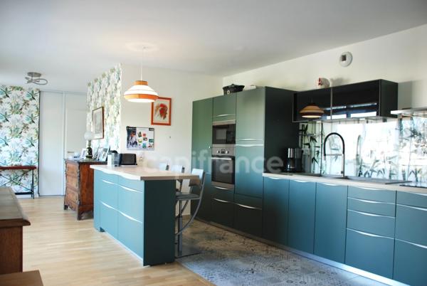 Appartement 4 pièces dernier étage avec terrasse de 52 m2 SAINT MAUR DES FOSSES (94)