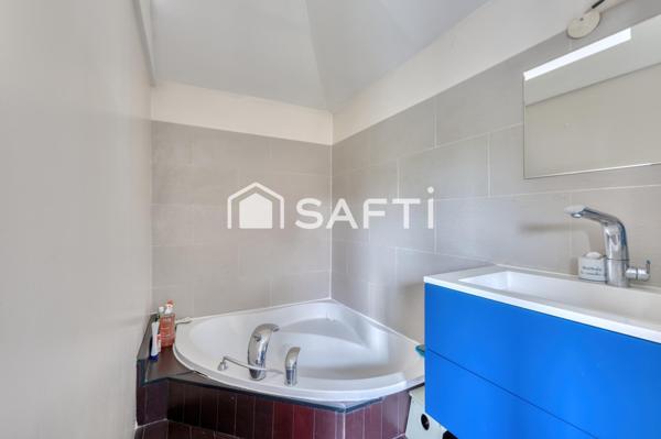 Maison familiale avec trois chambres