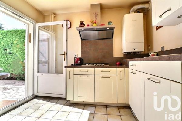 Maison à vendre 6 pièces 121 m² Noisiel