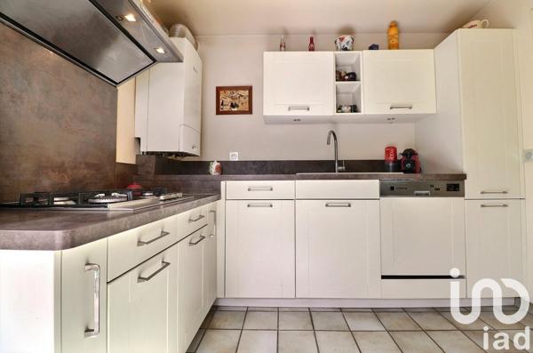 Maison à vendre 6 pièces 121 m² Noisiel