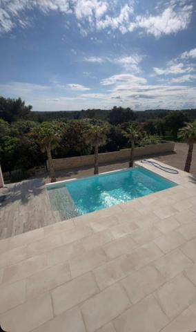 Maison familiale avec piscine et grand terrain