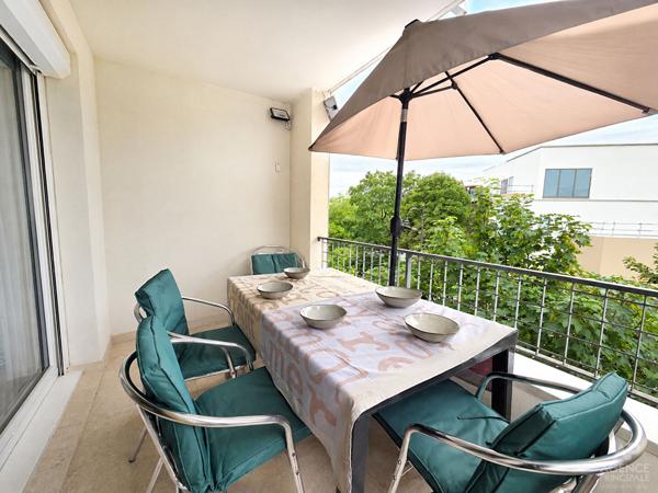 Appartement Rueil-malmaison 3 pièce(s) 64.13 m2 Loyer 1 690 €/mois charges comprises **  - Référence  19967
