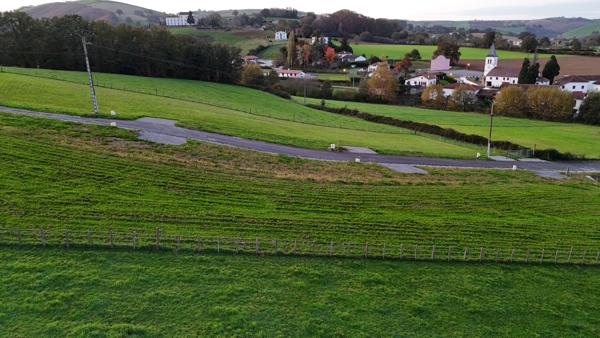 Saint Palais Proche - Terrain à bâtir - A Vendre  - entièrement viabilisé