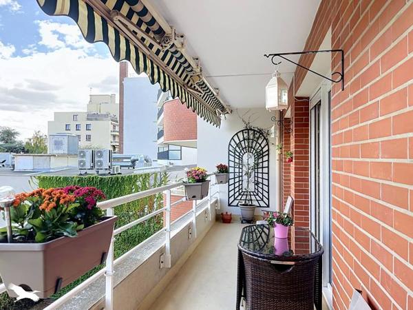 Appartement 347 000 € Courbevoie 2 p 46 m² DPE C