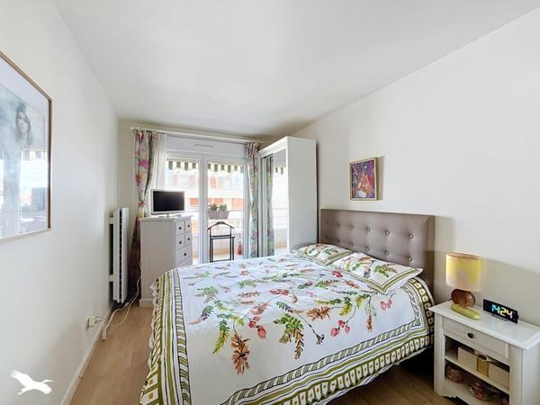 Appartement 347 000 € Courbevoie 2 p 46 m² DPE C