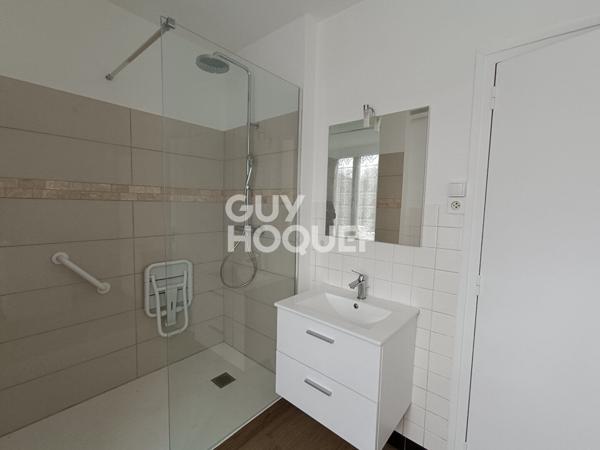 Maison en pierre avec dépendances