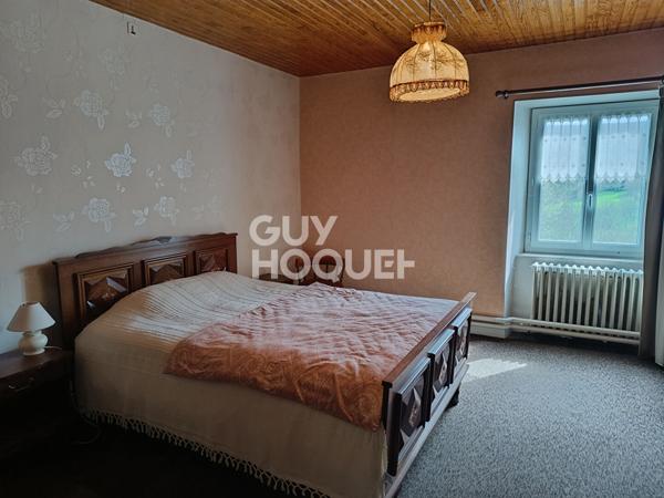 Maison en pierre avec dépendances