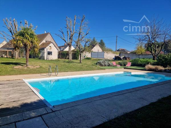 SUPERBE LONGERE DE CARACTERE - 224m² - BALLAN-MIRE