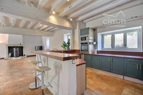 SUPERBE LONGERE DE CARACTERE - 224m² - BALLAN-MIRE