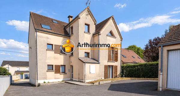 Vente                                                      Appartement
                        
                     2 pièces                      44 m2                     à Faremoutiers