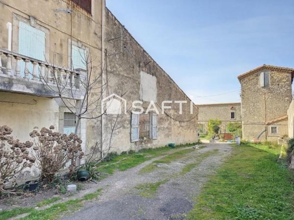 Domaine idéal pour gîtes, hôtel ou chambres d'hôtes - salle de mariage ou de réception - parking.