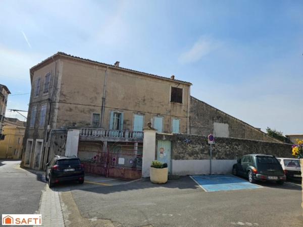 Domaine idéal pour gîtes, hôtel ou chambres d'hôtes - salle de mariage ou de réception - parking.