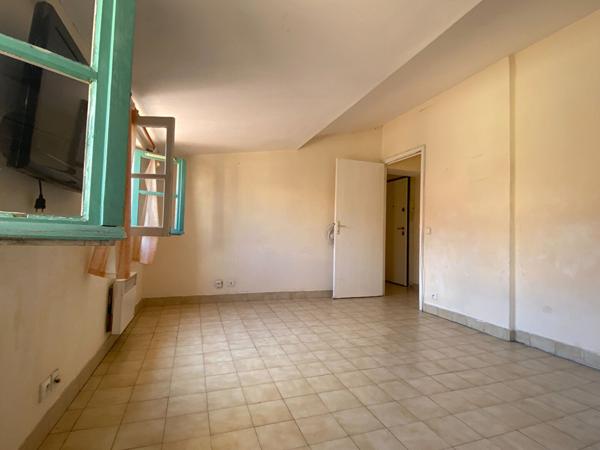 Appartement Nice 2 pièce(s) 45 m2/COULEE VERTE-VIEUX NICE