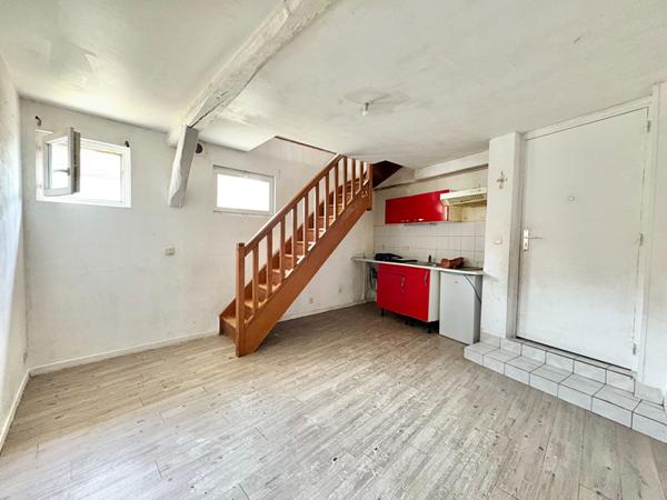 Appartement Corbeil Essonnes 2 pièce(s) 28 m2