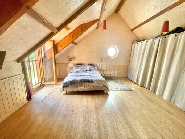 Maison ancienne de 130m2, 4 chambres- beau terrain de 1283m2