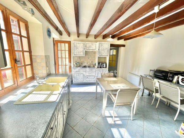 Maison ancienne de 130m2, 4 chambres- beau terrain de 1283m2