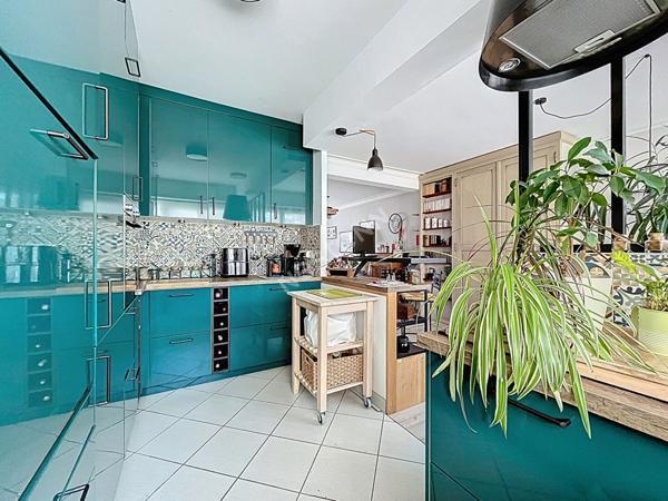 EXCLUSIVITE / NANTES ROND POINT DE VANNES Appartement T5 92m² / 3 CHAMBRES / ASCENSEUR / QUARTIER DYNAMIQUE