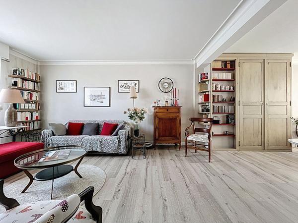 EXCLUSIVITE / NANTES ROND POINT DE VANNES Appartement T5 92m² / 3 CHAMBRES / ASCENSEUR / QUARTIER DYNAMIQUE