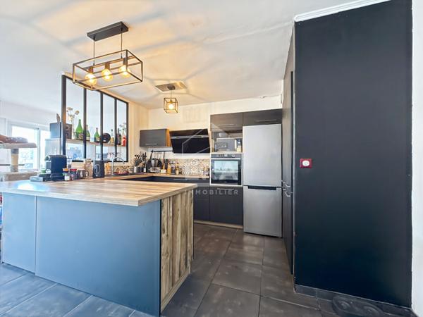 Appartement Marseille 4 pièces 82 m2 Parking