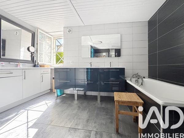 Maison à vendre 5 pièces 163 m² Balzac