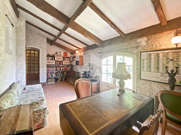 Maison Bordeaux 167 m2, 4 chambres, 2 ponts d'eau, jardin, garage, calme, Bus G, école